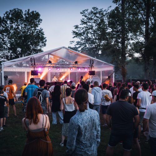 Scène Wood Fest'Ouazé 2026 à Mouazé